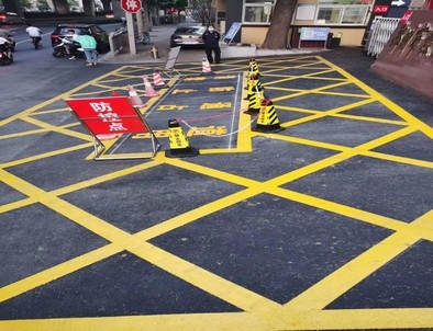 内蒙古内蒙古厂区划线，园区停车场划线，车库标识标线